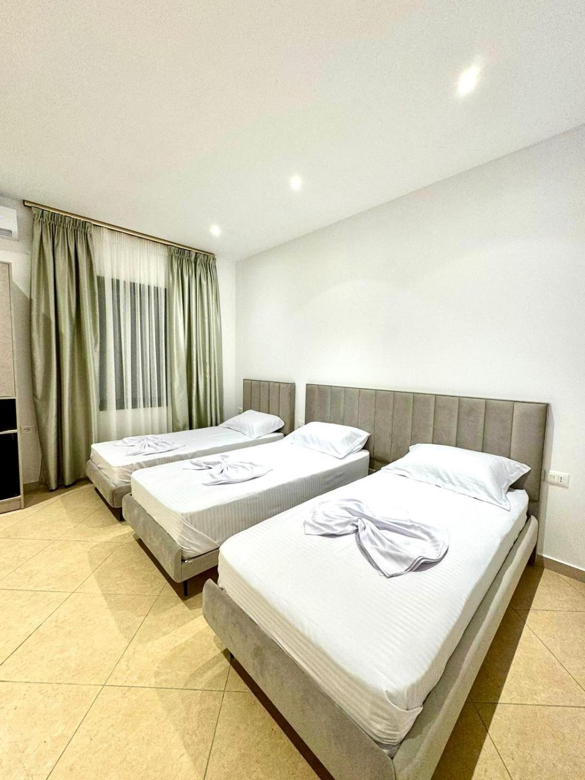 Hotel Balili Vlore Luaran gambar