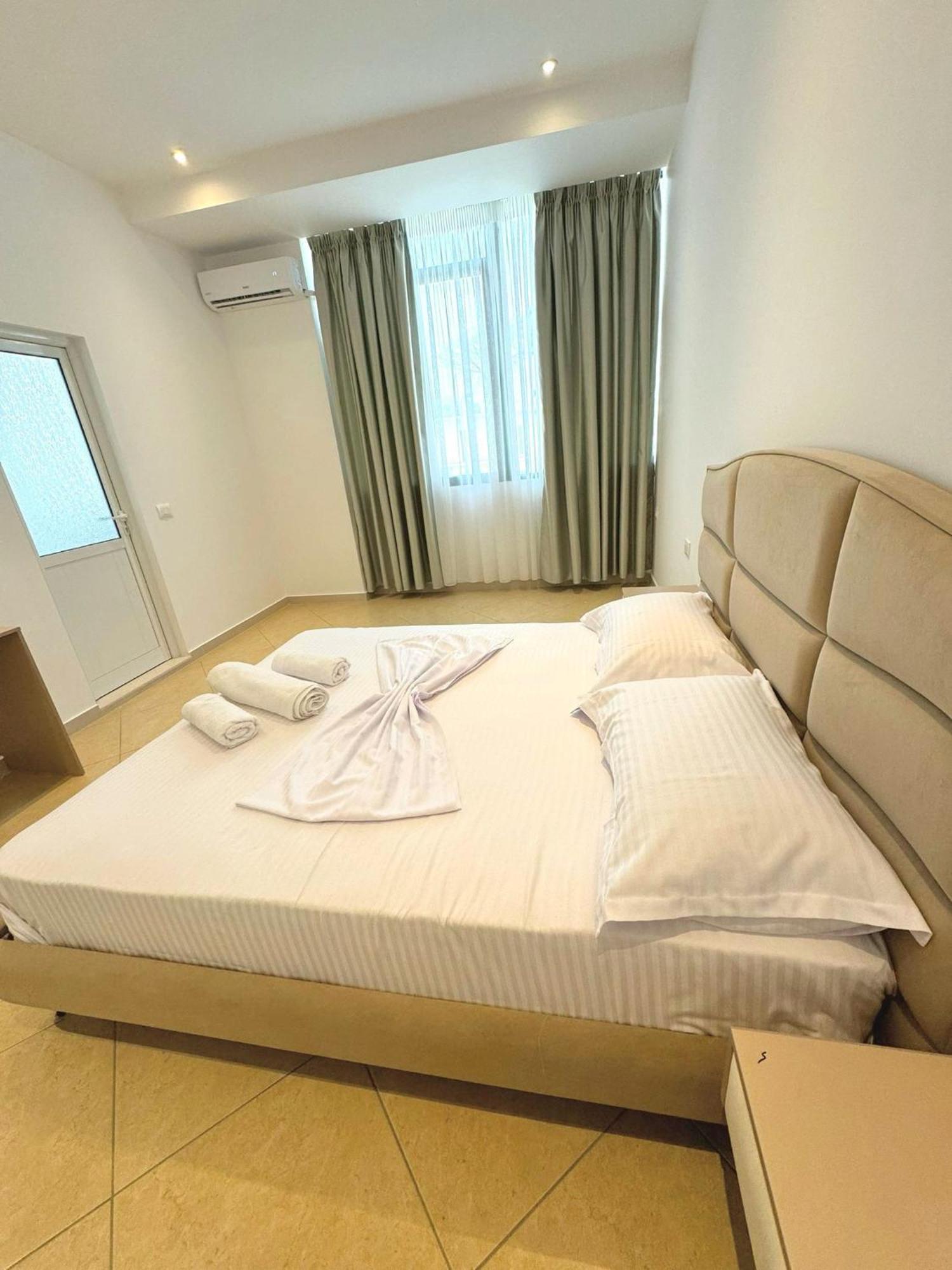 Hotel Balili Vlore Luaran gambar