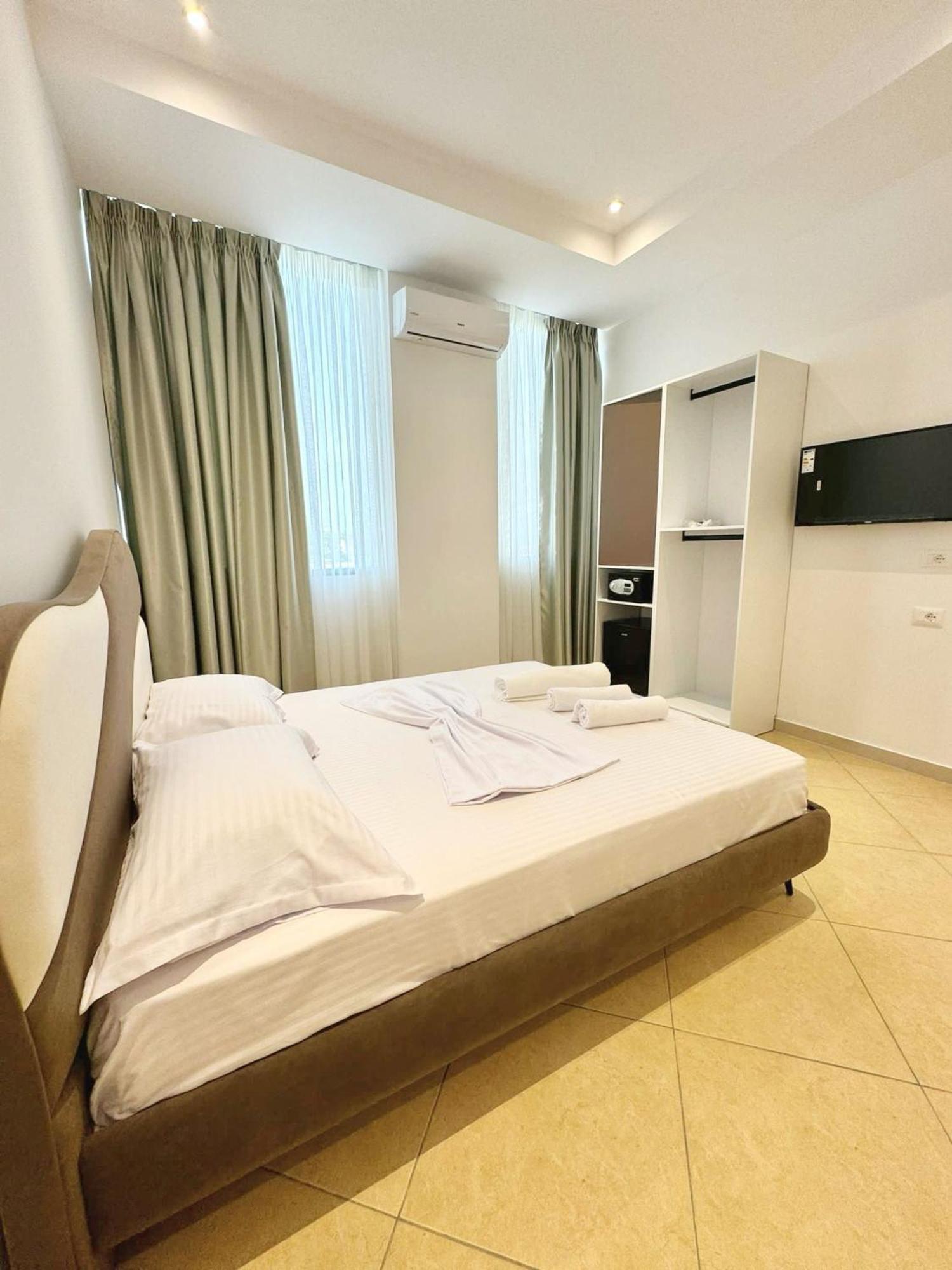 Hotel Balili Vlore Luaran gambar